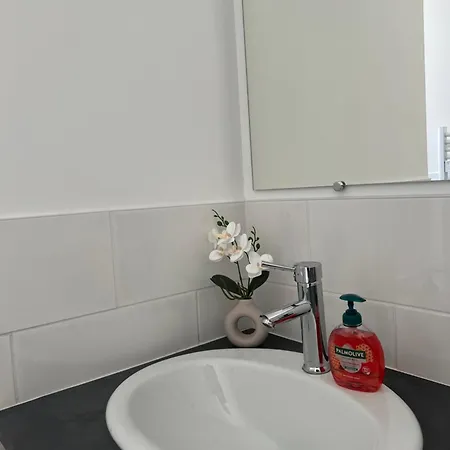 Apartment Moderne Et Spacieux 4 Carbon-Blanc