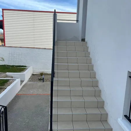 Ekr - Moderne 4 * Carbon-Blanc